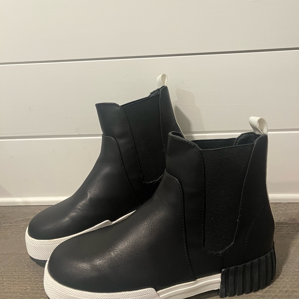 MIA Alexander Black and White Platform Ankle Boots Size 6 - Picture 3 of 7